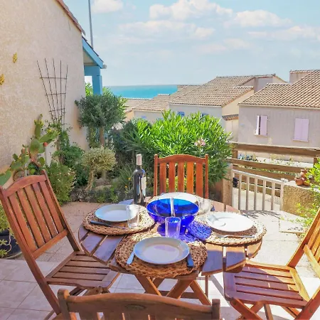 Dom wakacyjny Holiday Home Mer Indigo I Saint Pierre La Mer